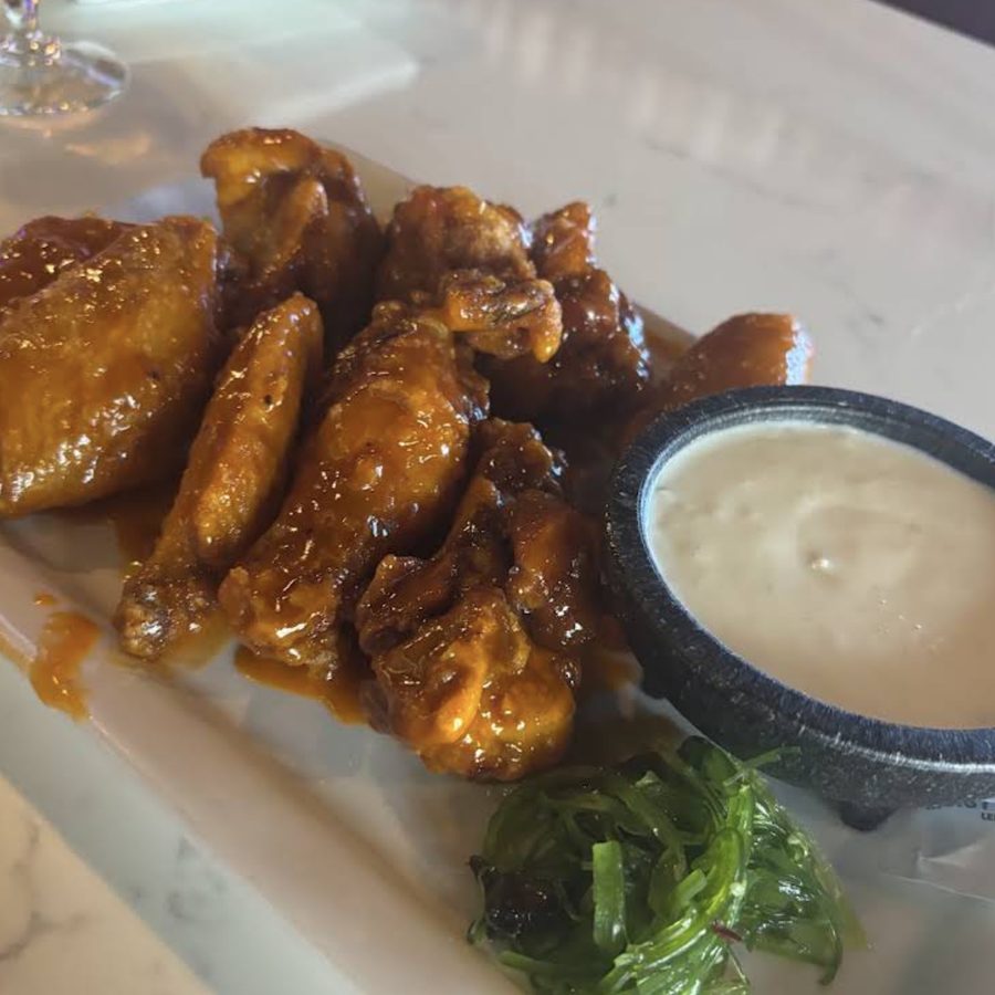 Buffalo wings at Engine No. 9